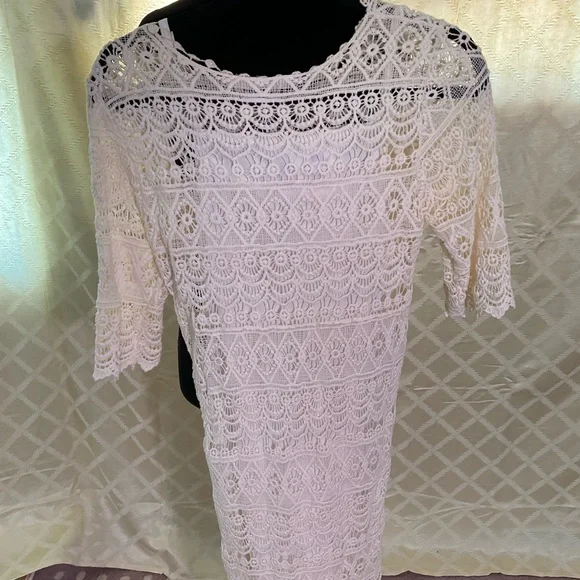 Solitaire Cream Lace dress size small